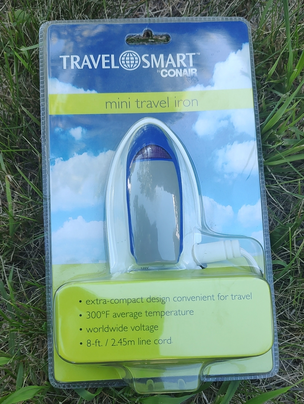 Travel Smart by Conair White & Gray Mini Travel Iron New/ Sealed